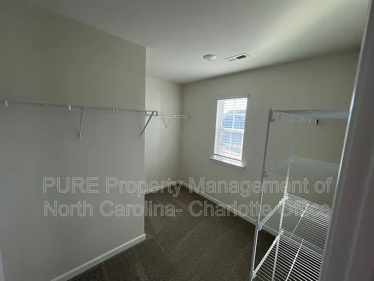 128 Sycamore Springs Dr — Photo 17