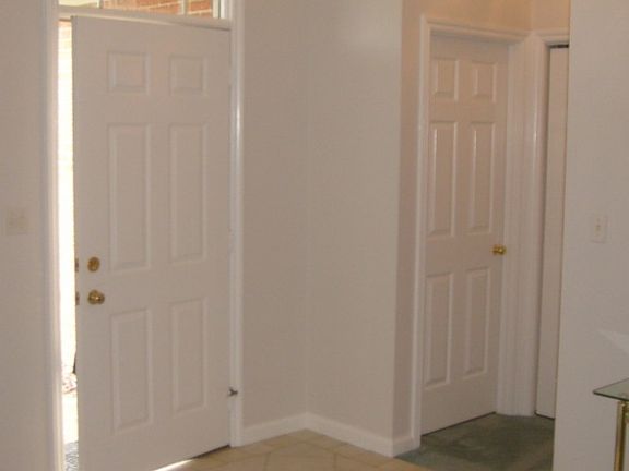 2nd image of 2001 Settlers Trl