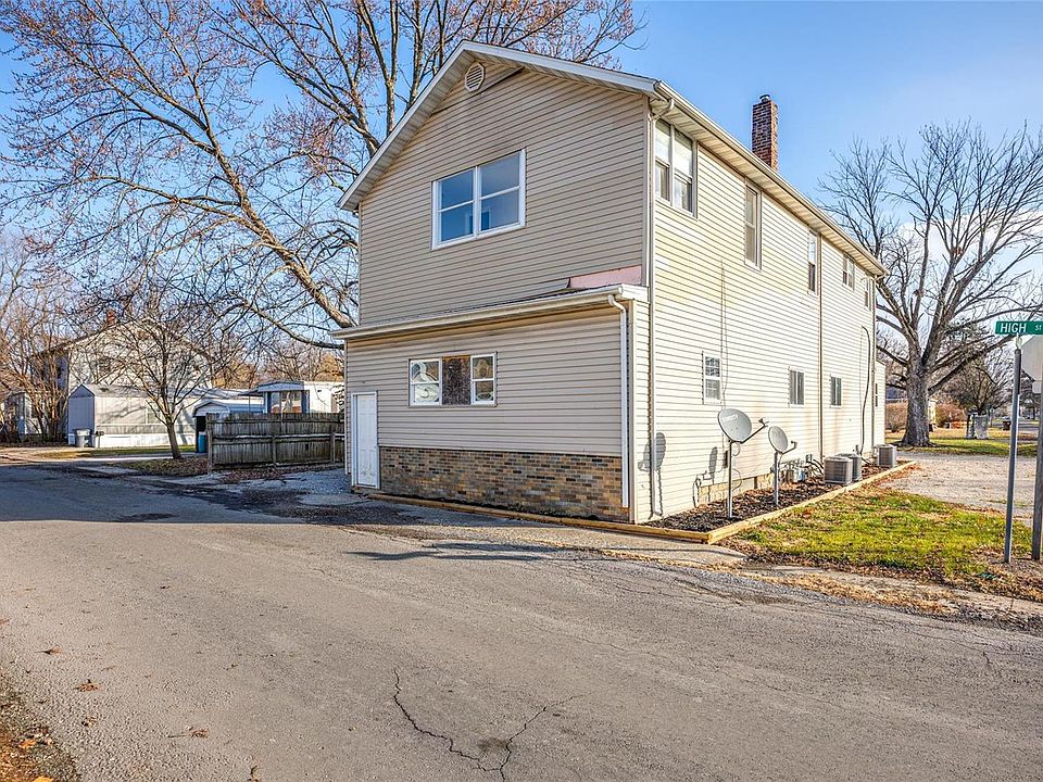 801 N High St, Carlinville, IL 62626 MLS 23073683 Zillow