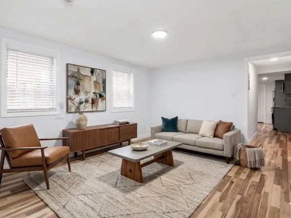 193 Appleton St #3, Lowell, MA 01852