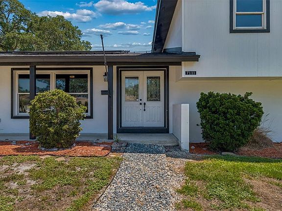 5th image of 7111 Gateway Ct