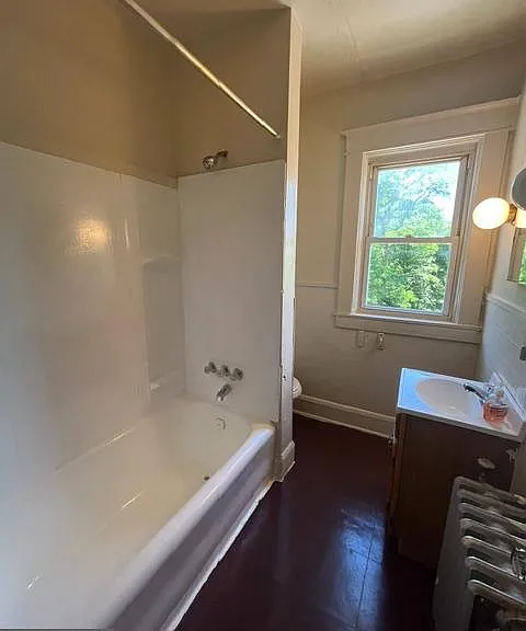 787 Linnard St — Photo 11