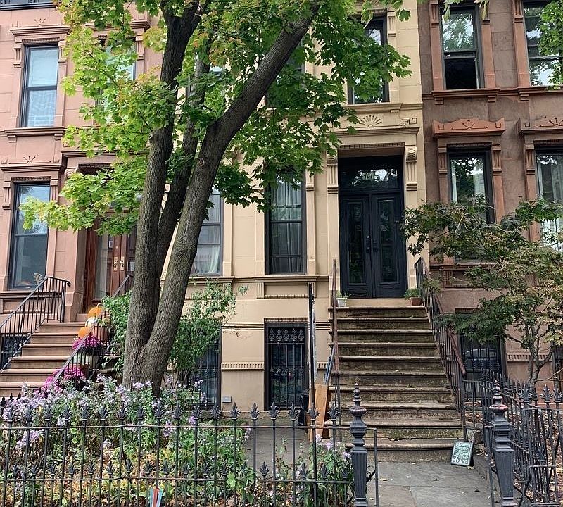 1st image of 461 8th St #1