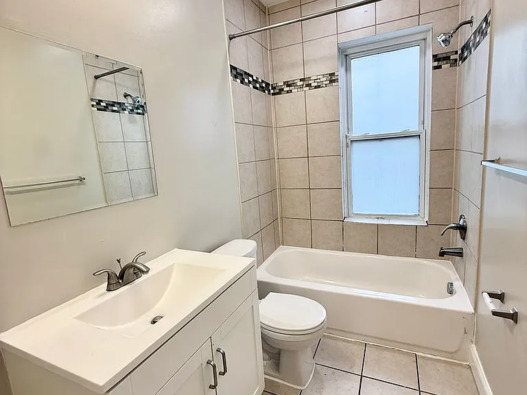 543 Florida Ave NW — Photo 14