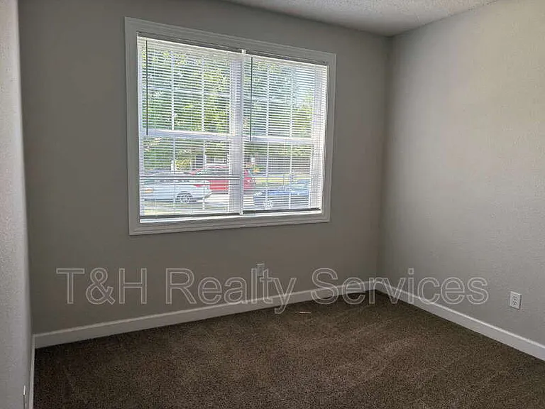 5935 Monticello Square Ln — Photo 16