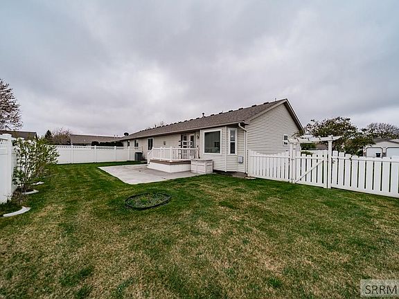 2nd image of 3557 S Stonegate Dr