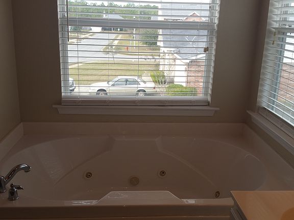Whirlpool Tub in Master Bath