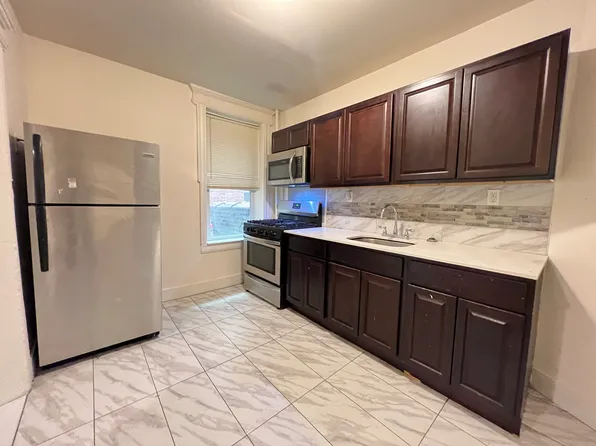 220 Bloomfield Ave #10, Newark, NJ 07104