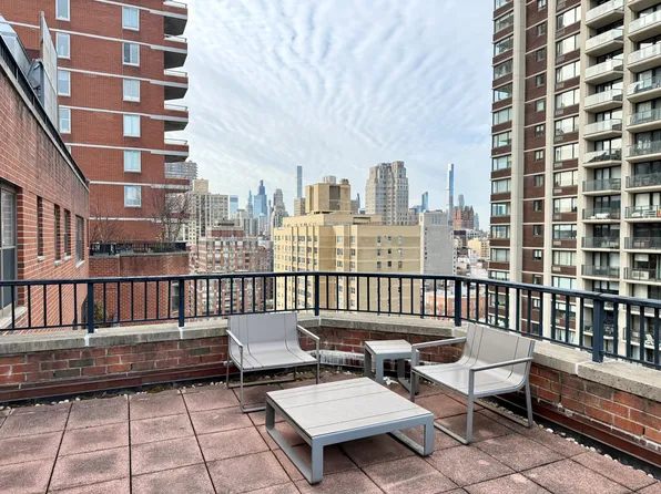 400 East 85th Street image 1 of 10