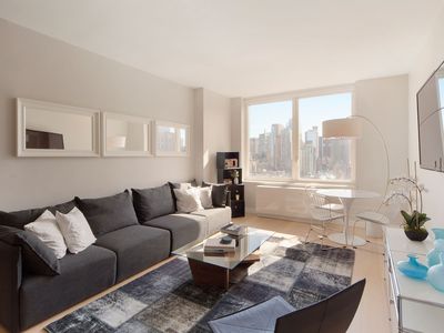 550 W 45th St APT 1017, New York, NY, 10036