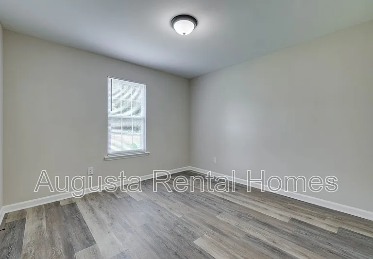 37 Conifer Ct — Photo 24
