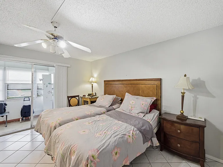 52 Saxony Cir #52-B — Photo 15