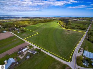 N Setterbo Rd, Suttons Bay, MI 49682