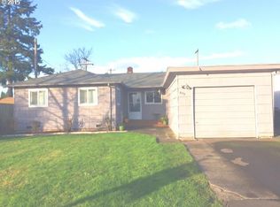 670 Tinamou Ln, Springfield, OR 97477