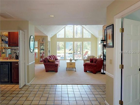 4th image of 8 Anglers Pond Ln