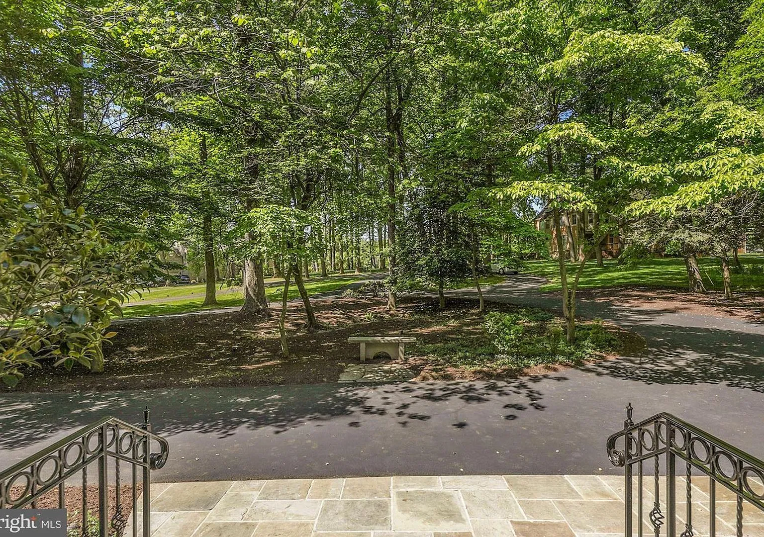 Elegance in Potomac — Photo 2