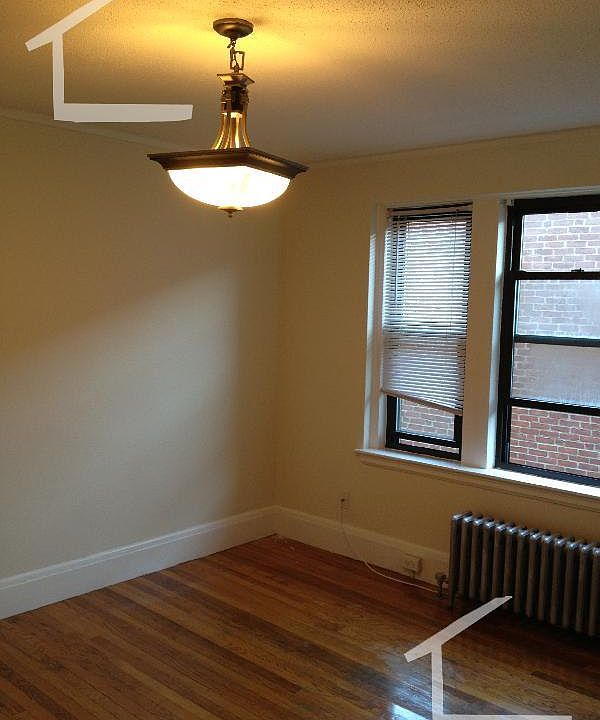 2nd image of 351 Pleasant St #2