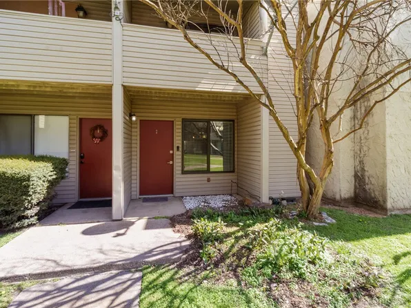 1900 Dartmouth St APT C2, College Station, TX 77840