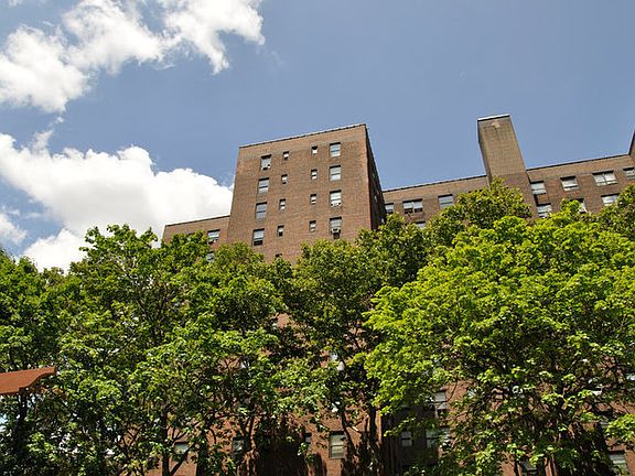 4th image of 10 E 138th St APT 11D