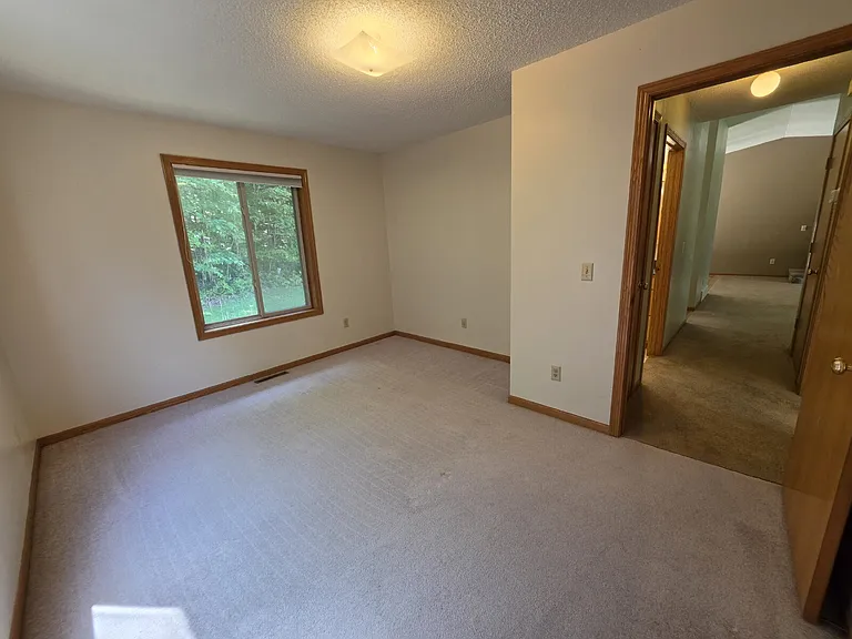 E11975 E Robin Rd — Photo 29