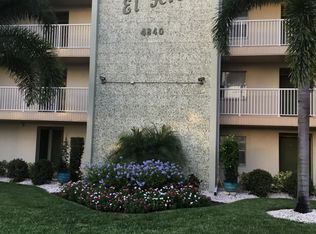 4840 Golf Club Ct APT 3, North Fort Myers, FL 33903