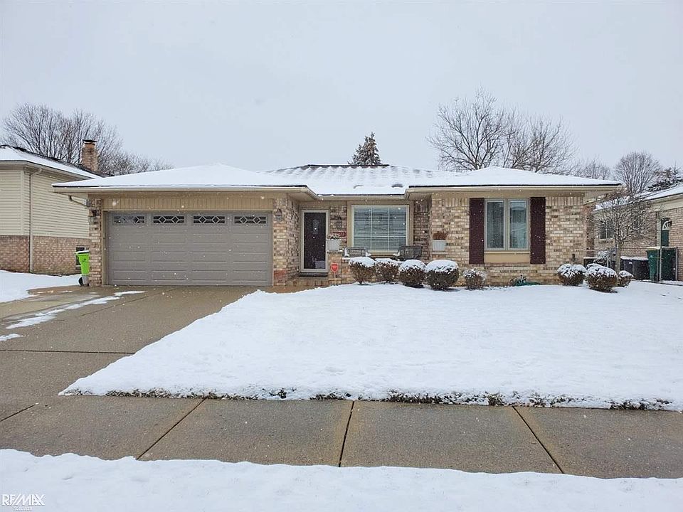 1st image of 13923 Grove Park Dr