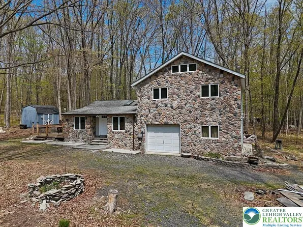 3377 Masons Ln, East Stroudsburg, PA 18302