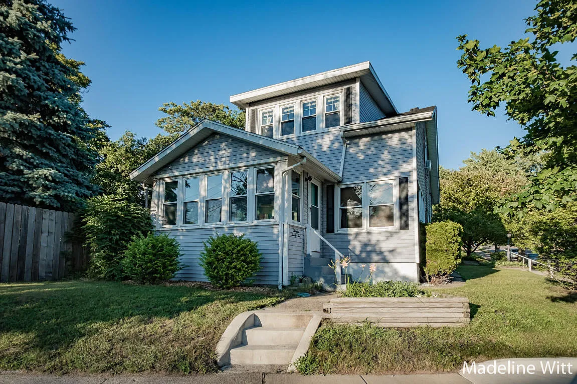 1322 Kalamazoo Ave SE photo 1
