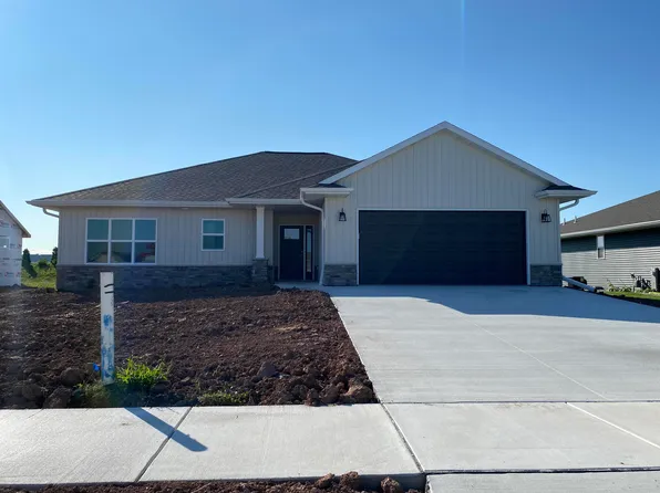 2513 Tipperary Trl, De Pere, WI 54115