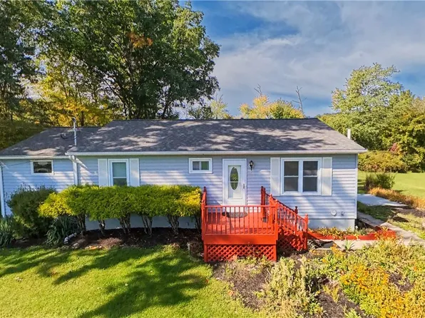 249 Gray Ln, Painted Post, NY 14870