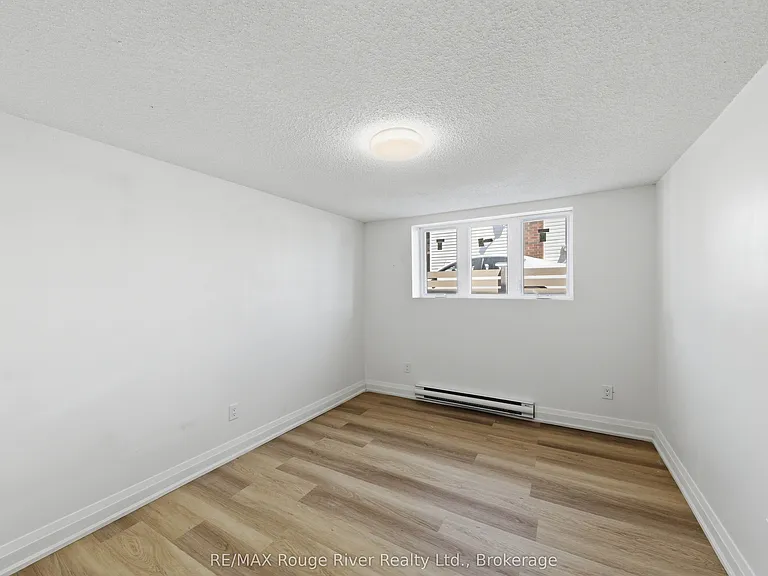 144 Macdonald Ave #A — Photo 12