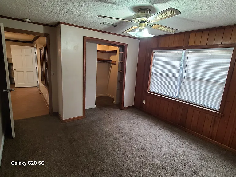 5381 Williams St — Photo 13