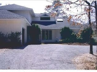 2 Rolling Wood Ln, East Hampton, NY 11937