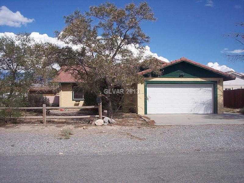 1st image of 1931 Jacaranda St