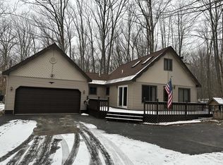 7845 Hillcrest Rd, Roscommon, MI 48653