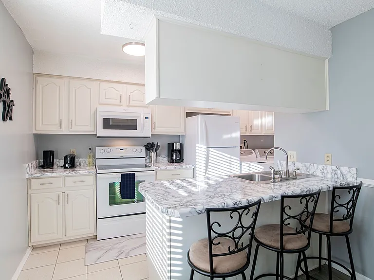3307 Kingswood Ct #6-A — Photo 8
