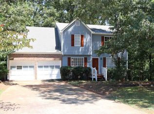 7490 Hunters Ridge Dr, Douglasville, GA 30134