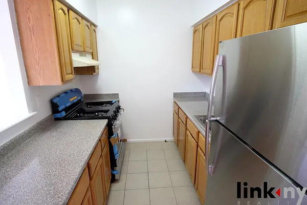 Rented by Link NY Realty | media 20