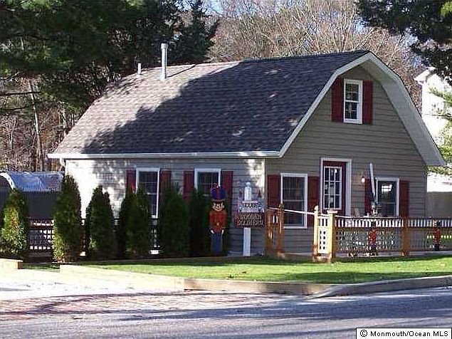 1st image of 524 Princess Ct #102