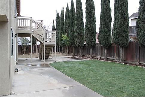 2nd image of 926 Pinecrest Ct