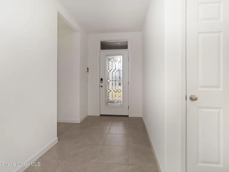 5072 Alabaster Dr — Photo 7