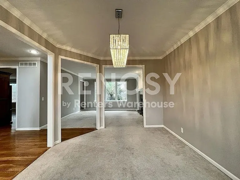 15861 Linden St — Photo 5