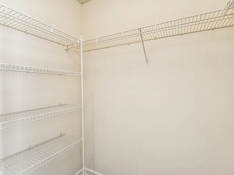 Woodland Crossing Apartment Homes — Photo 10