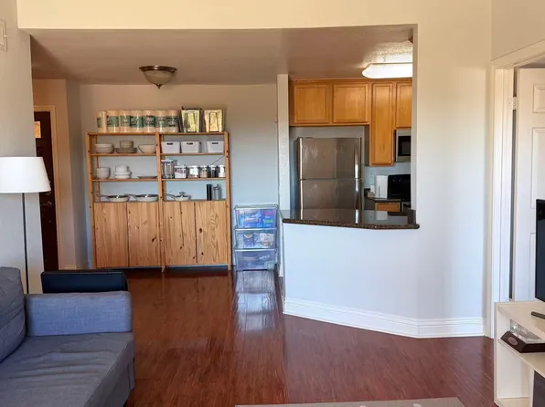 2450 San Gabriel Way Unit 302, Corona, CA 92882