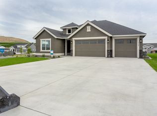 2287 Skyview Loop, Richland, WA 99352