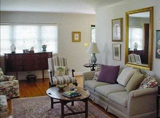 986 Kearns Ave, Winston Salem, NC 27106