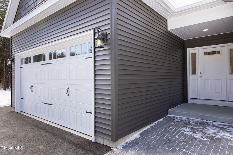 5th image of 14 Hudson Heights Drive