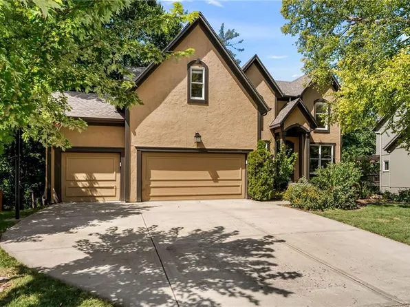 4606 Aminda St, Shawnee, KS 66226