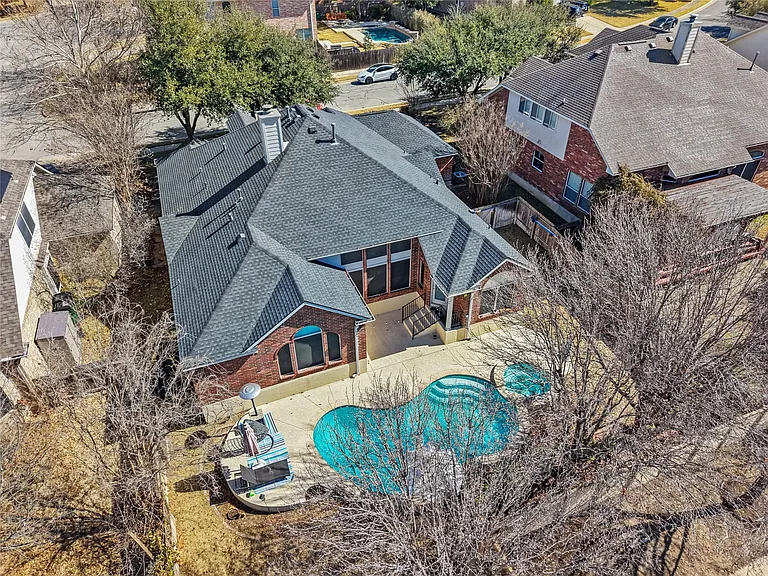 2112 Bandera Path — Photo 33