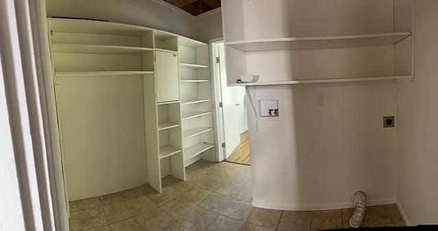 210 Pine St — Photo 9